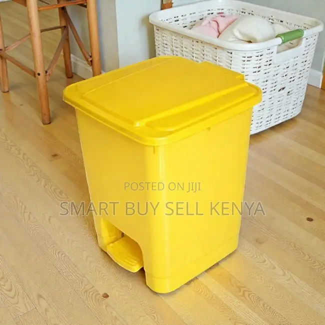 Strong Structure 30 Litres Step Pedal Waste Garbage Dust Bin
