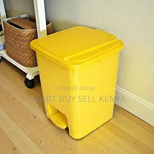 Waste Solution 30 Litres Step Pedal Waste Garbage Dust Bin