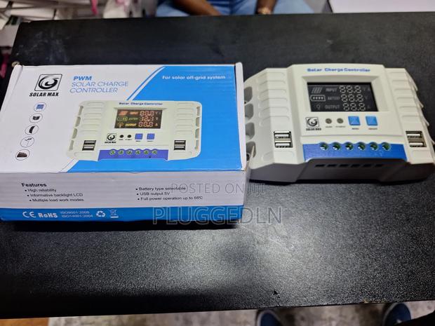 Solar Max PWM Solar Charge Controller - main view