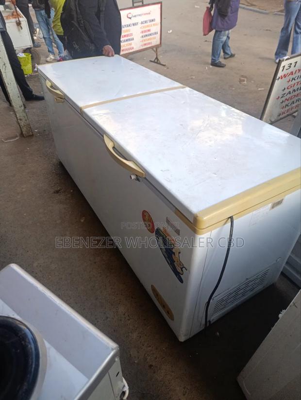 700litres Deep Freezer
