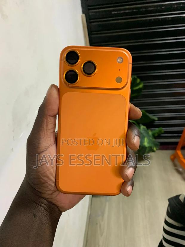 Apple iPhone 17 Pro Max 2 TB Orange