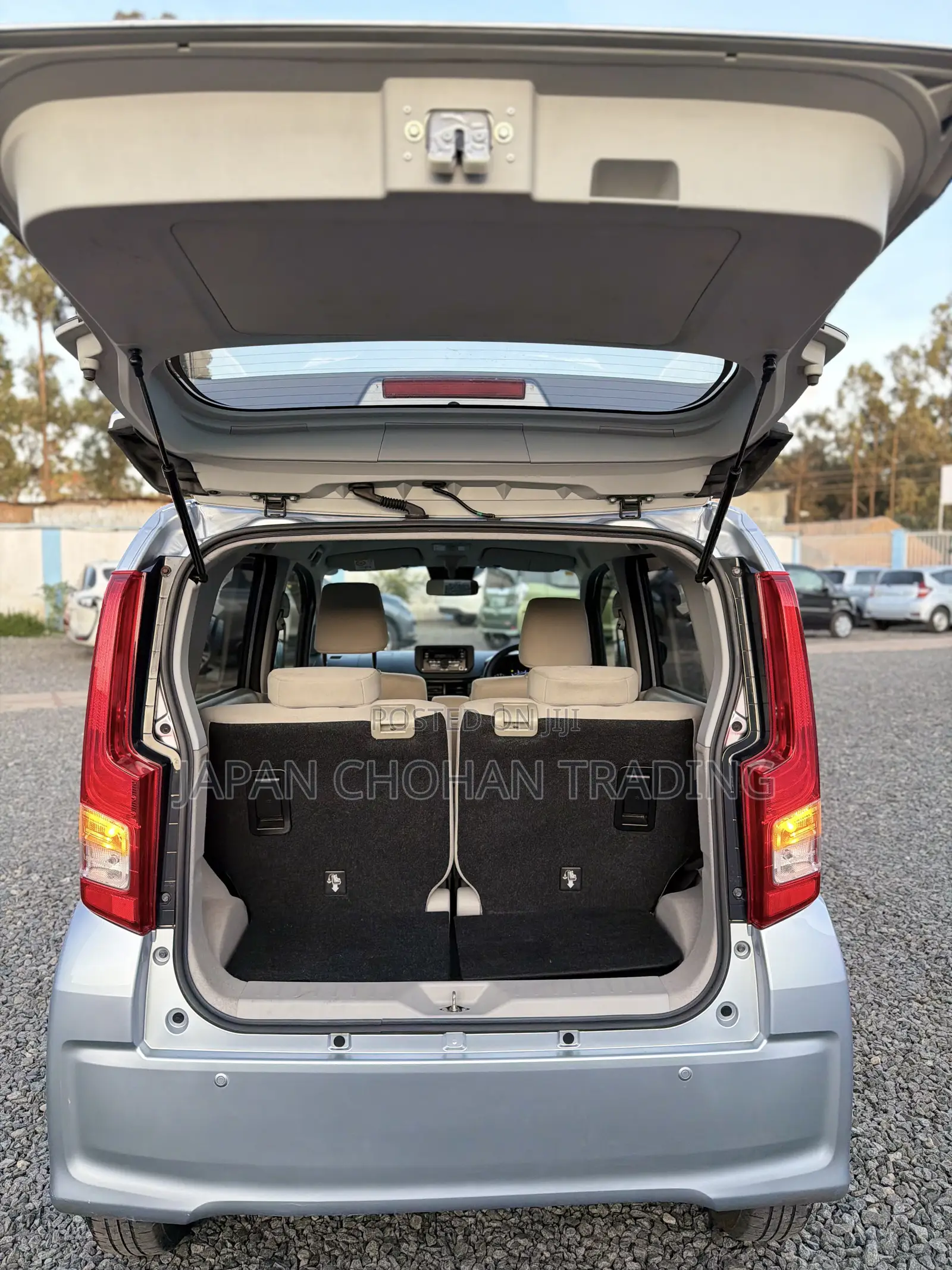 Daihatsu Move 2020 Silver