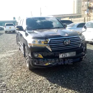 Toyota Land Cruiser 4.6 V8 ZX 2016 Black
