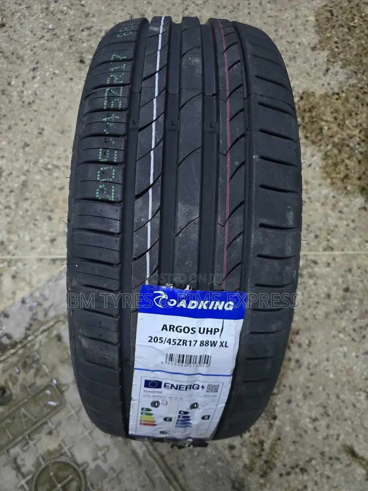 205 /45 R17 Roadking Tyres (Highway)