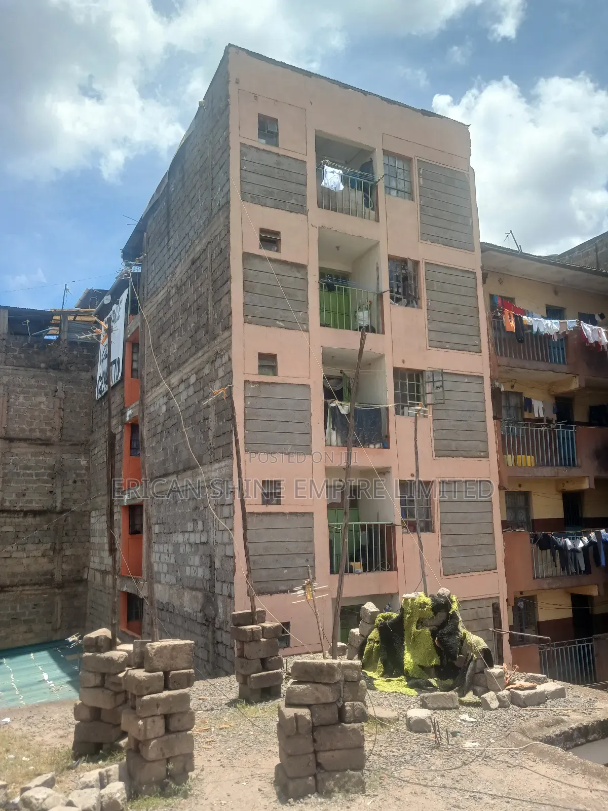Flat House for Sale in Baba Ndogo