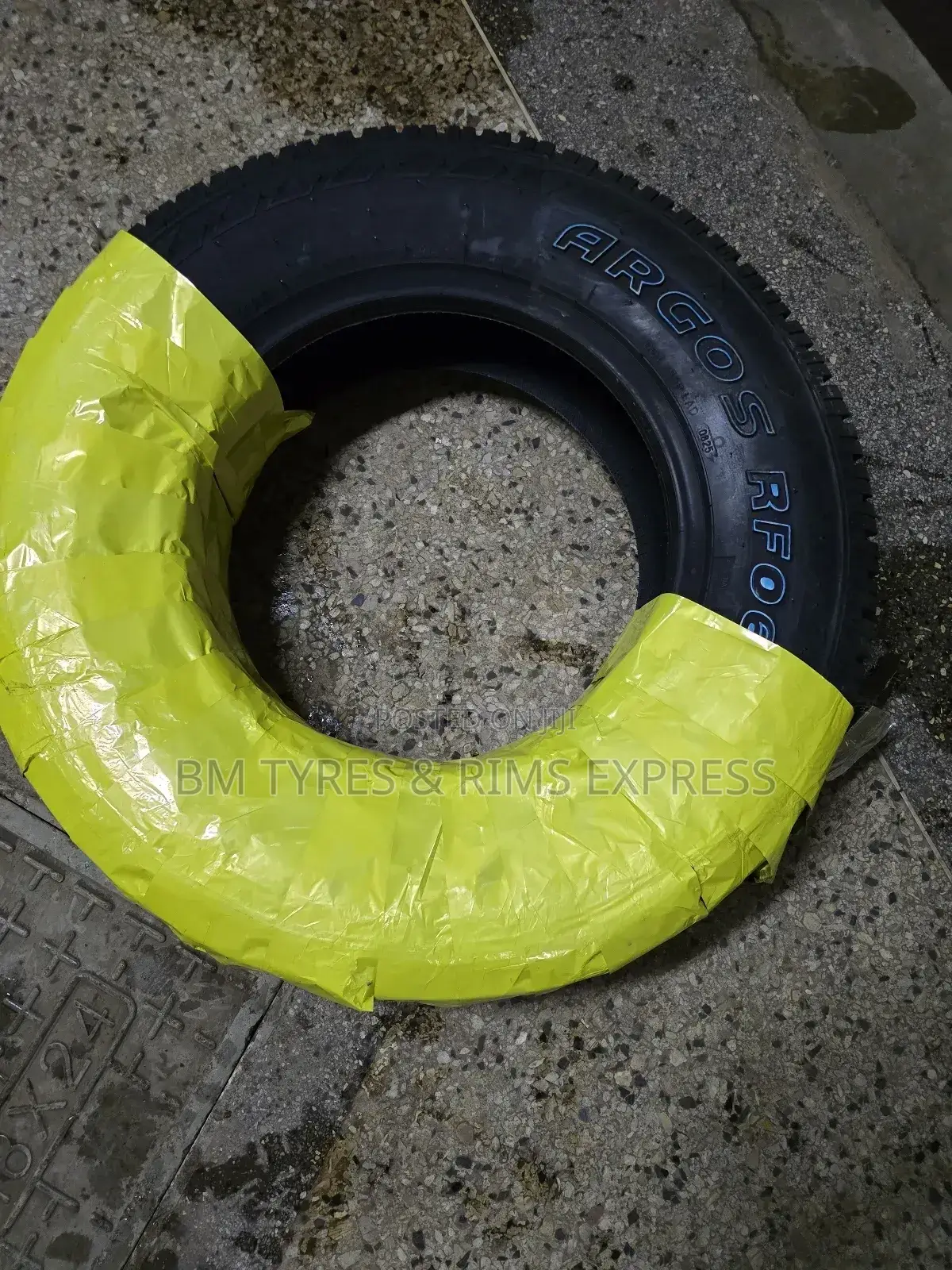 Lt 225 /75 R16 Roadking Tyres