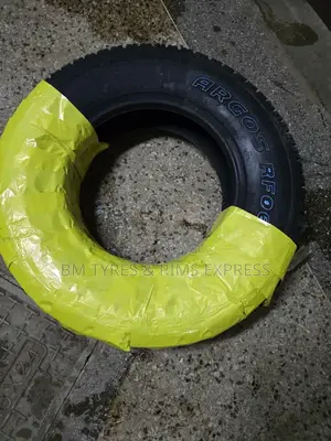 Lt 225 /75 R16 Roadking Tyres