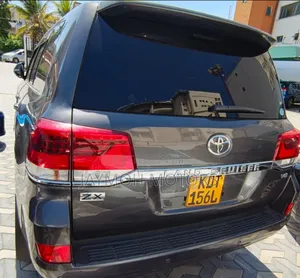 Toyota Land Cruiser 2017 Gray