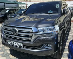 Toyota Land Cruiser 2017 Gray