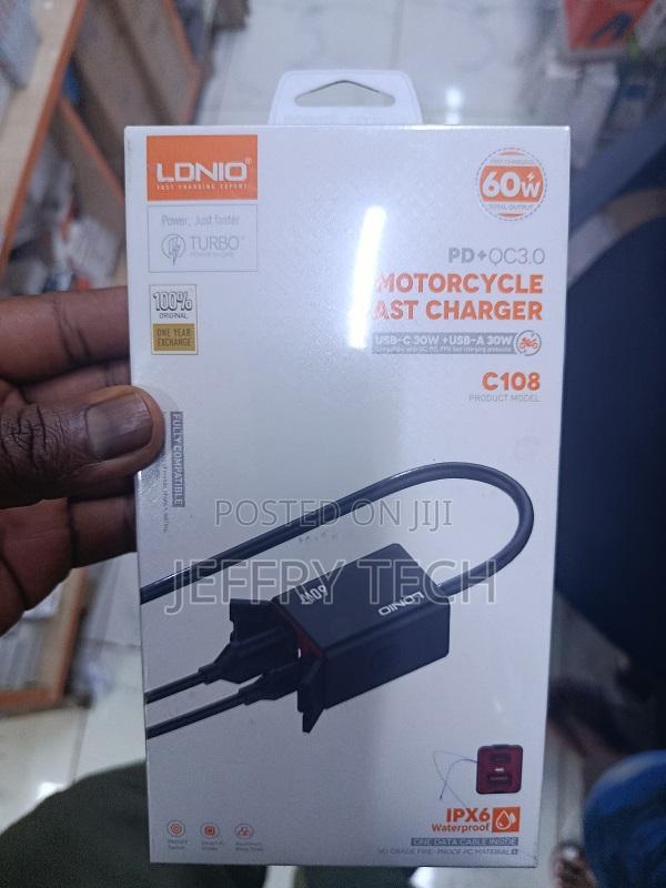 Ldnio C108 Motorcycle Fast Charger.