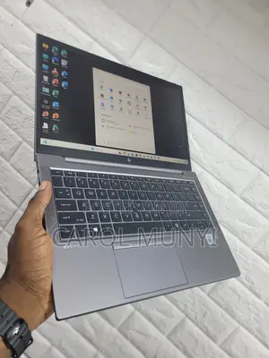 New Laptop HP ZBook Firefly 14 G7 16GB Intel Core i7 SSD 512GB