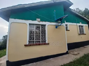 2bdrm Bungalow in Mamboleo, Kanyakwar for sale