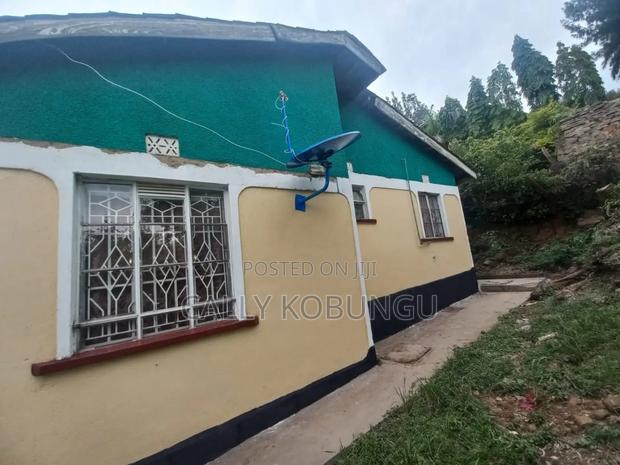 2bdrm Bungalow in Mamboleo, Kanyakwar for sale - thumbnail 3