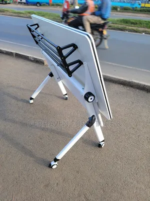 Foldable Training Desk – Portable Practical
