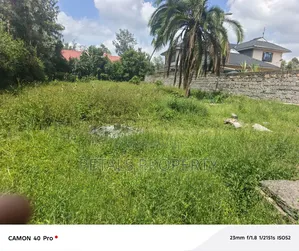 1/4 Plot With a House for Sale in Nkoroi