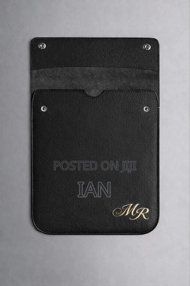 Leather Folders - thumbnail 3