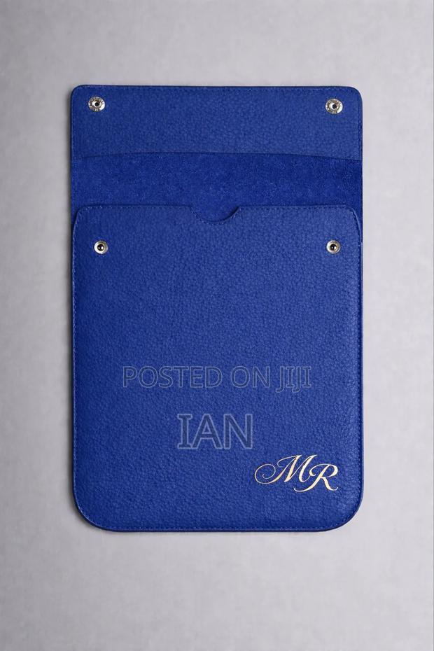 Leather Folders - thumbnail 4