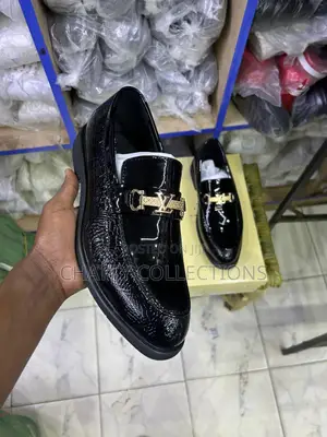 Black Wet Look Wipe and Go Casual Shoes Size Size 40 to 45