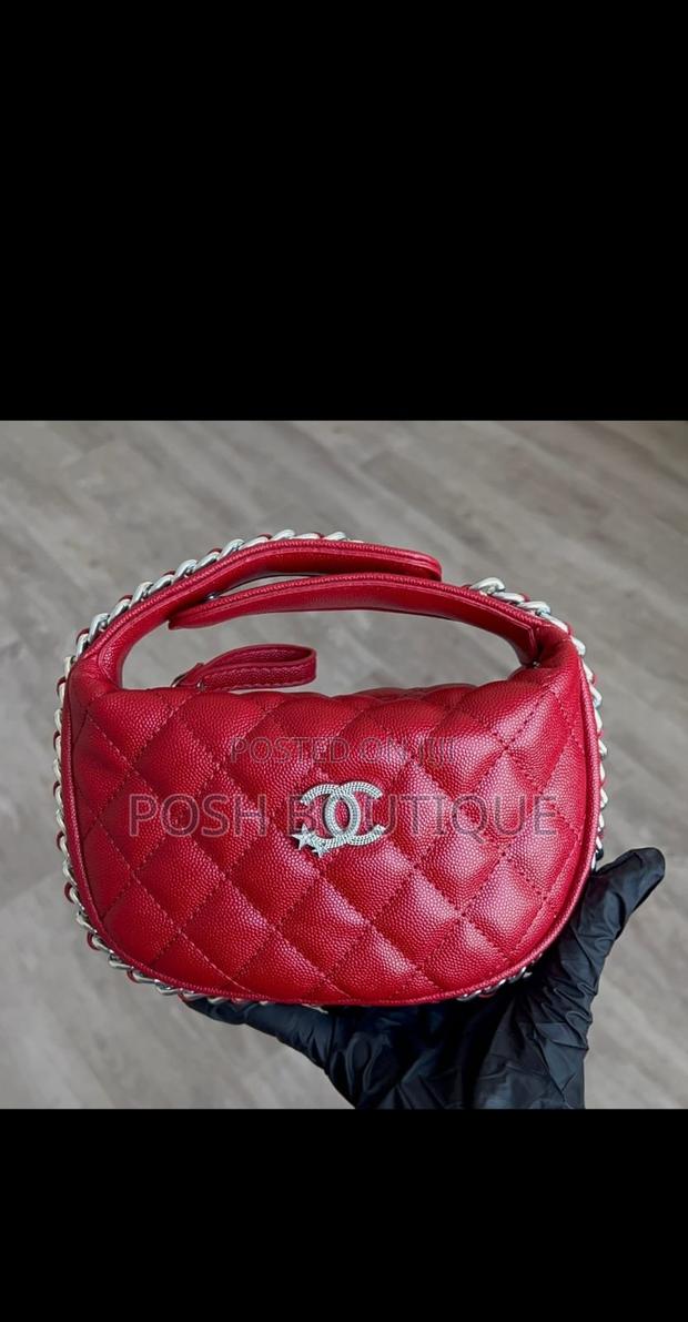 Mini Chanel
