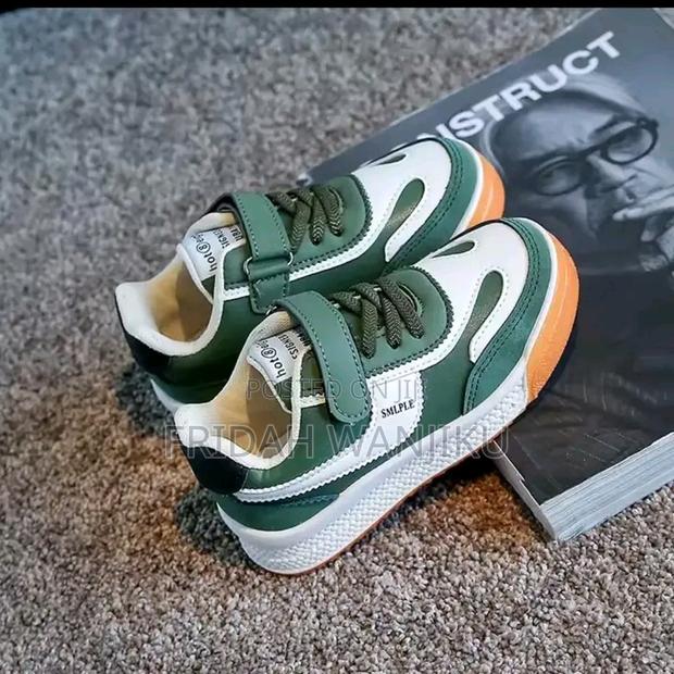 Kids Sneakers - thumbnail 2
