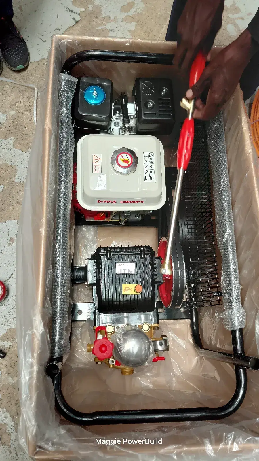 D-Max 9hp Petrol Trolley Sprayer With 50m Pipe