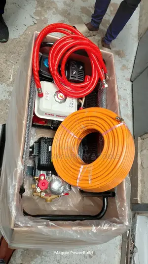 D-Max 9hp Petrol Trolley Sprayer With 50m Pipe