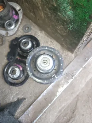 Toyota Fieder 161,Axio,Belta,Ractis,Vitz,Sienta 2015 Shock Bearing