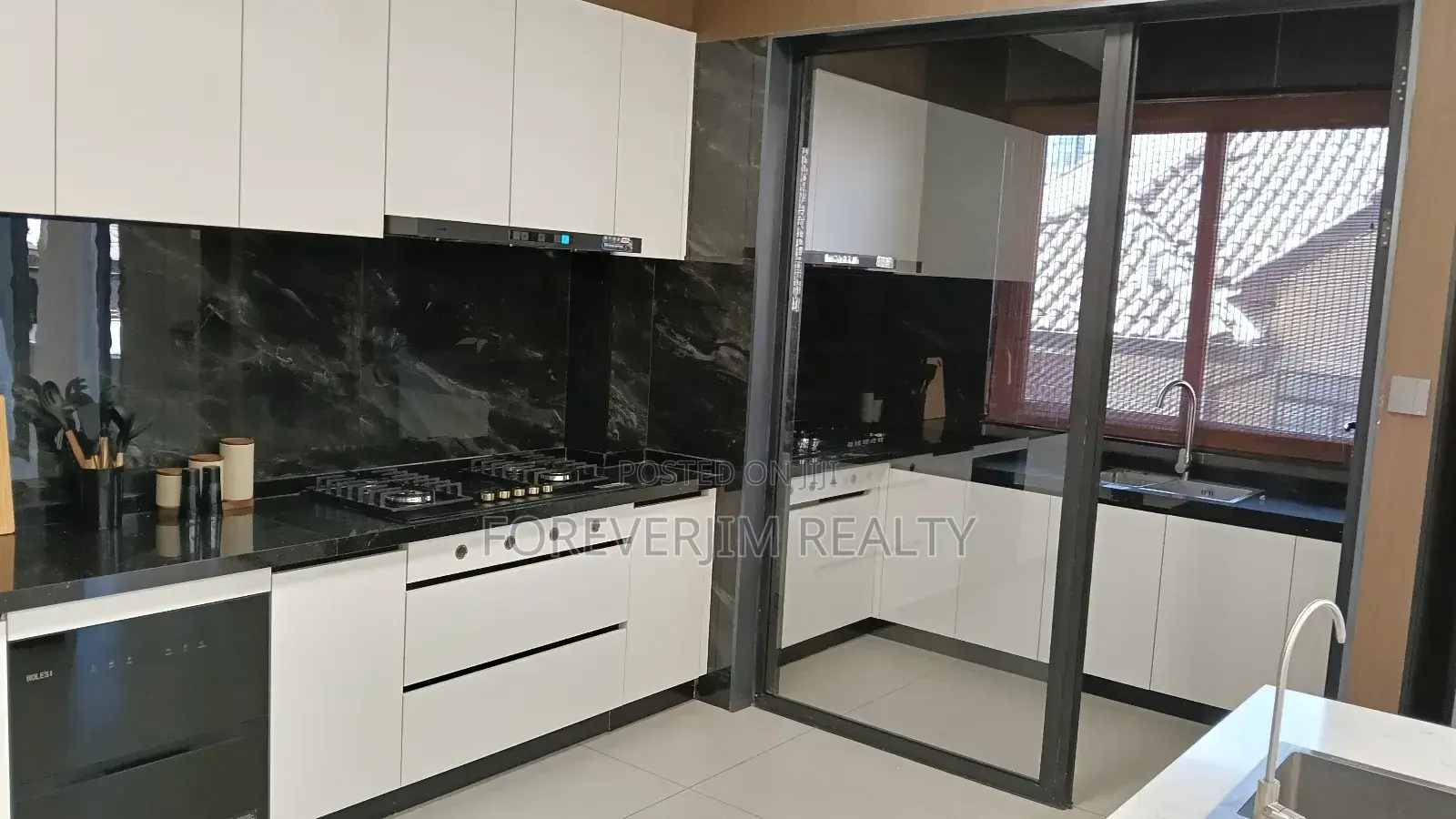 5bdrm Apartment in Argwings Kodhek Road, Hurlingham for sale