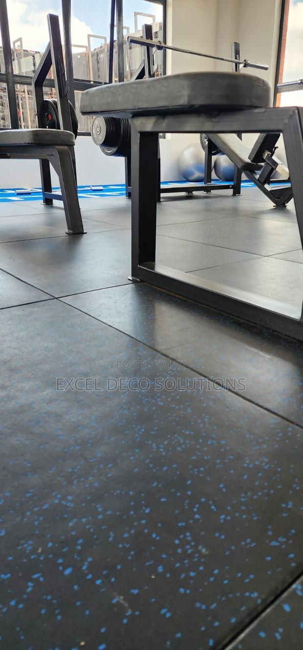 Heavy Duty Interlocking Gym Mats 20mm – Shock Absorbing Rubber