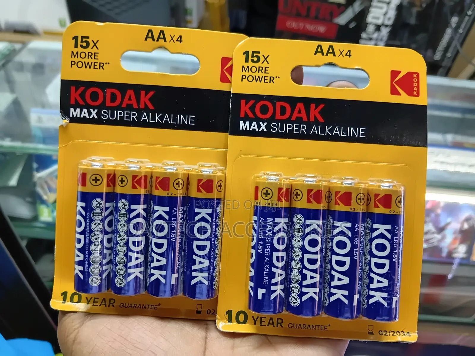 4-Pack of Kodak Max Super Alkaline Aa Batteries.