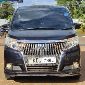 Toyota Esquire 2016 Blue