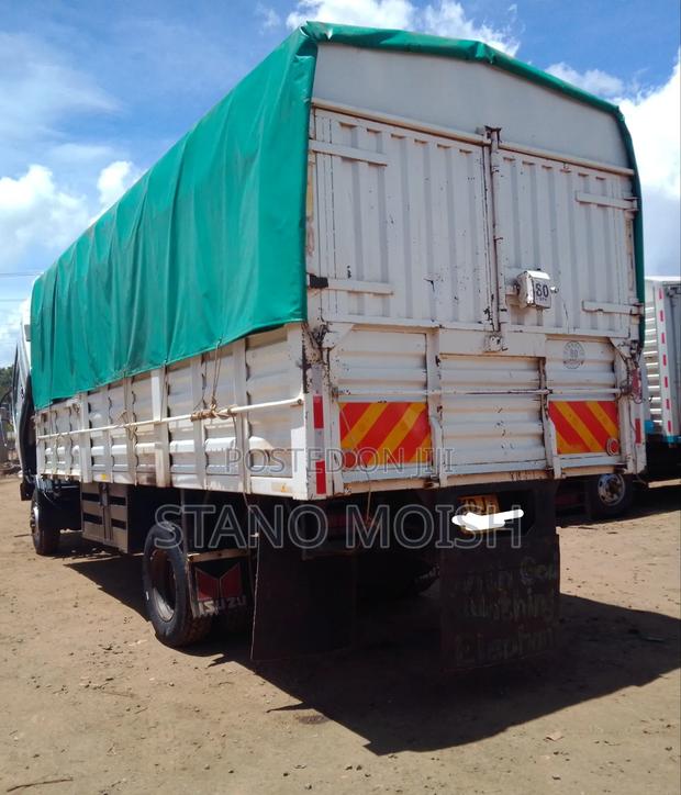 Isuzu FRR 90 Truck - thumbnail 6