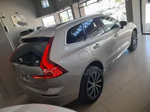 Volvo XC60 2020 Beige