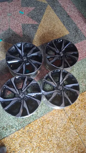 Honda Vessel,Crv , Size 18inch Wheels