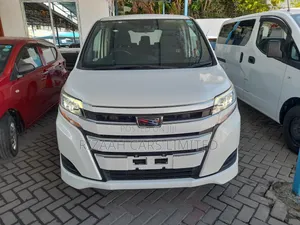 Toyota Noah 2018