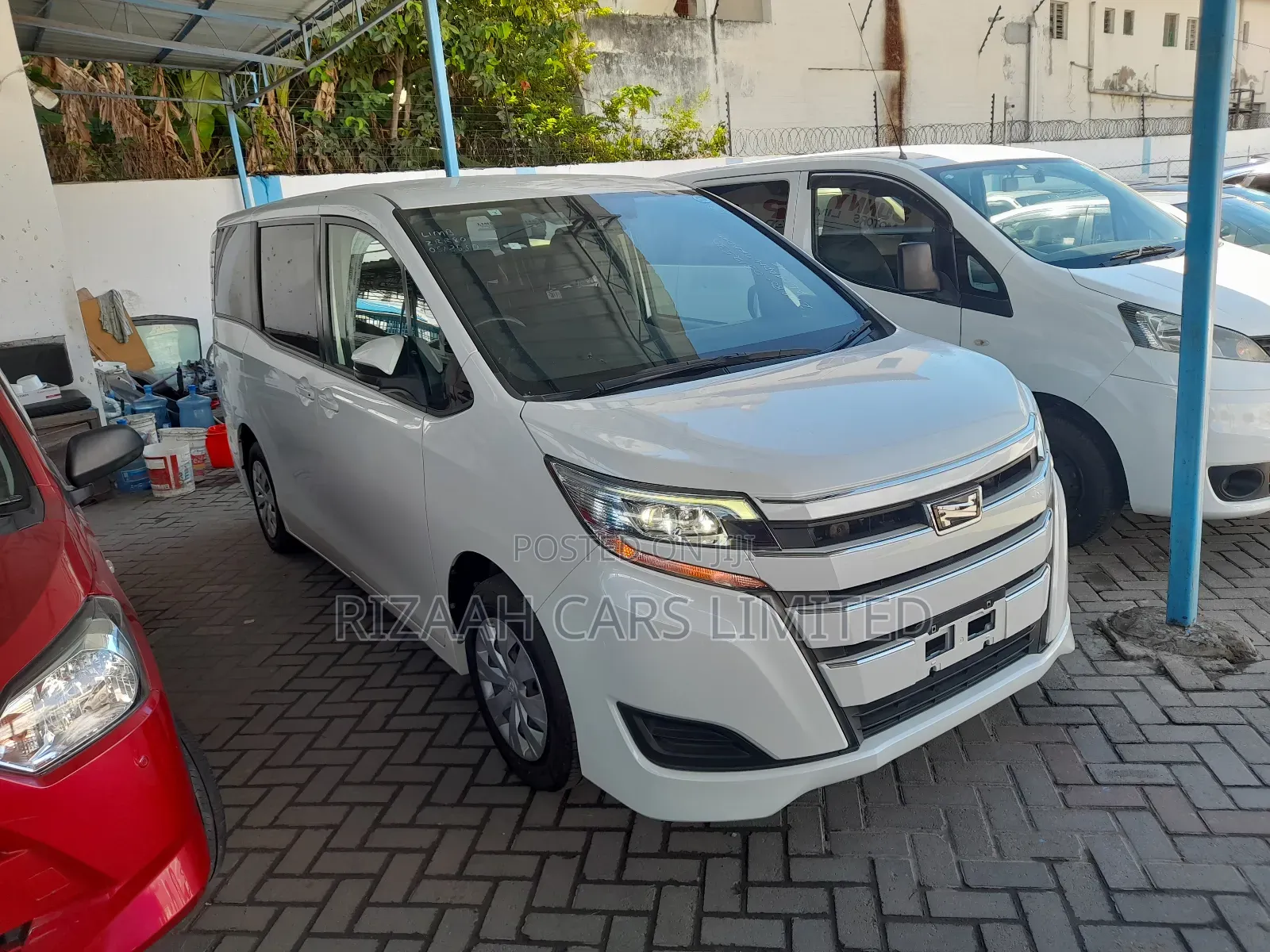 Toyota Noah 2018
