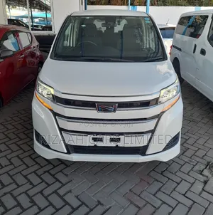 Toyota Noah 2018