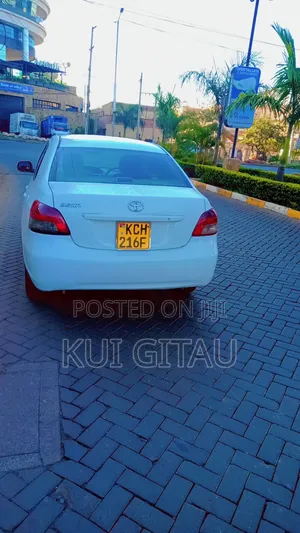 Toyota Belta 2009 White