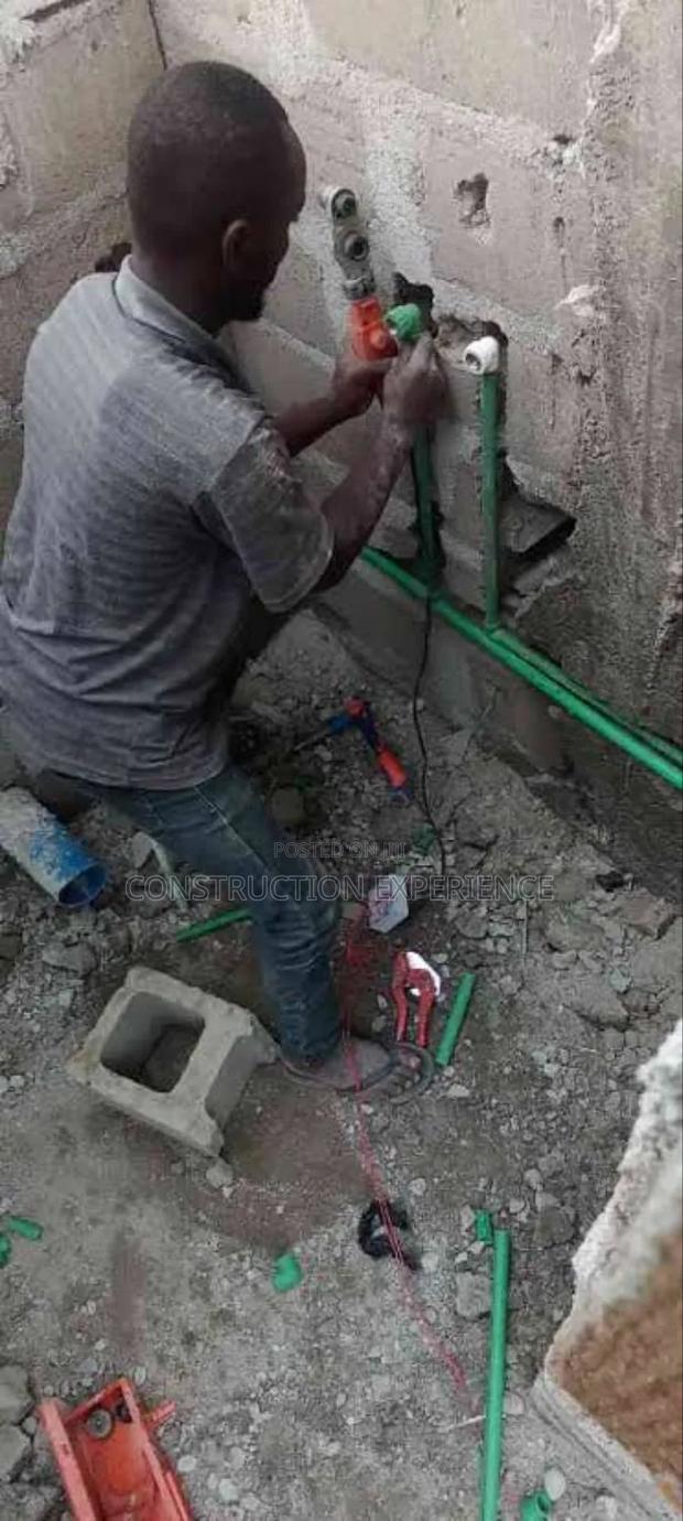 Professional Plumber - thumbnail 2