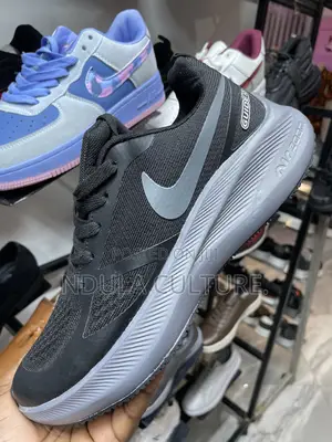 Nike Zoom Pegasus Running Shoes