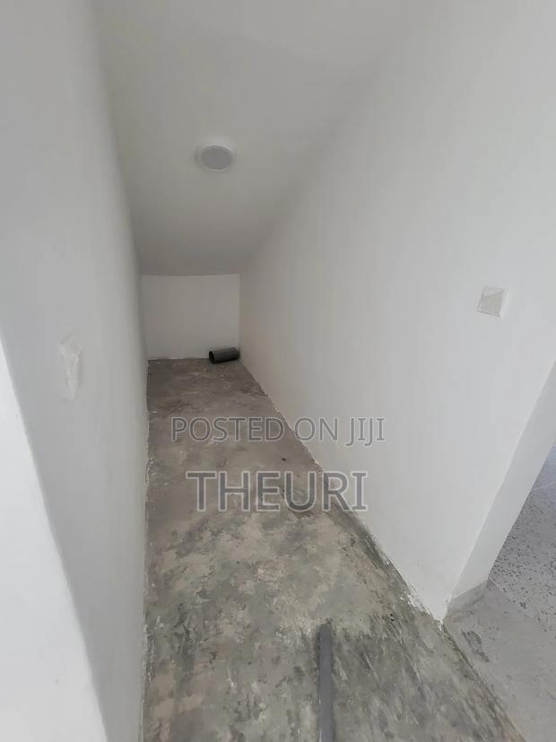 7457 Square Feet Warehouse to Let in Mlolongo - thumbnail 3