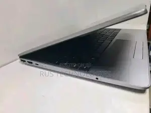New Laptop HP 250 G8 8GB Intel Core i3 SSD 512GB