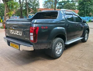 Isuzu D-MAX 2021 Gray