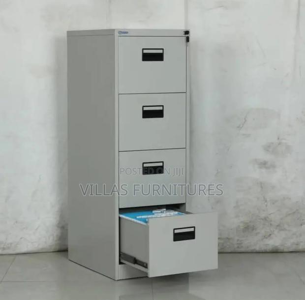 Arrange Four Drawers Metallic Filling Cabinet