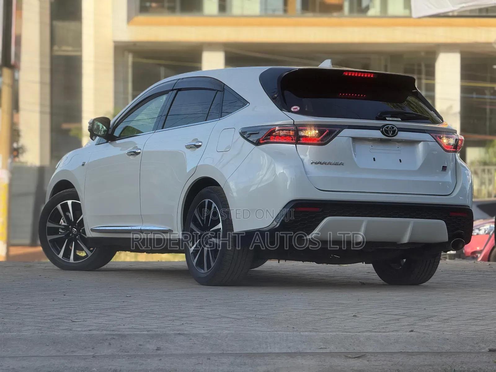 Toyota Harrier 2.0 Turbo GR Sport 2019 White