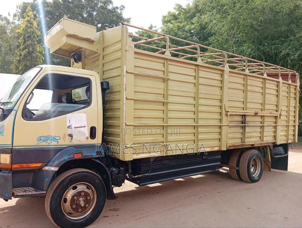 Mitsubishi Fh215 Very Clean - thumbnail 2