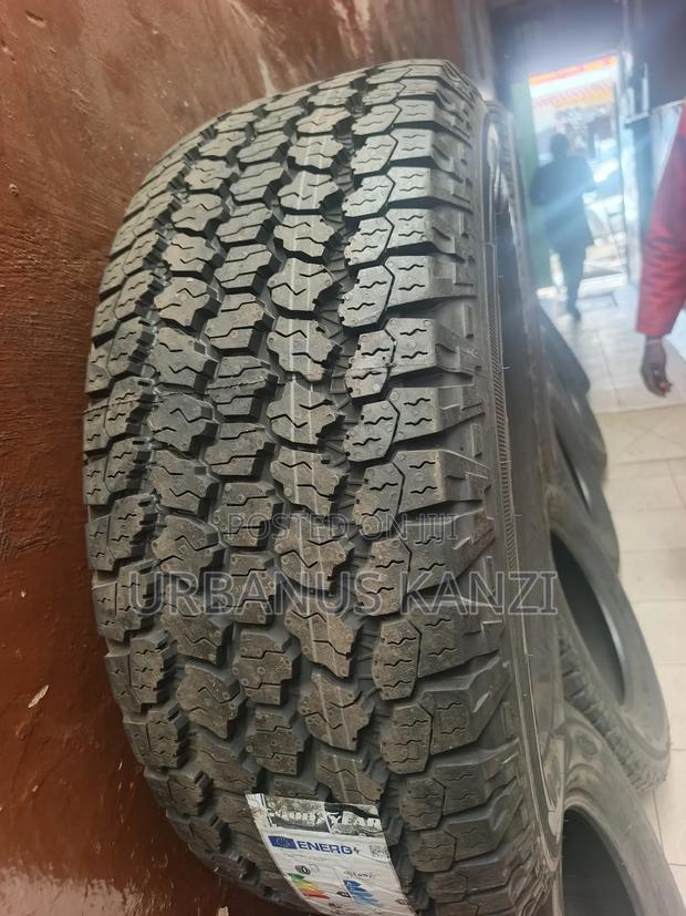 265/65r17 Goodyear Tyre - thumbnail 2