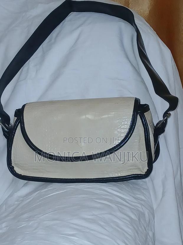 Quality Handbags - thumbnail 4