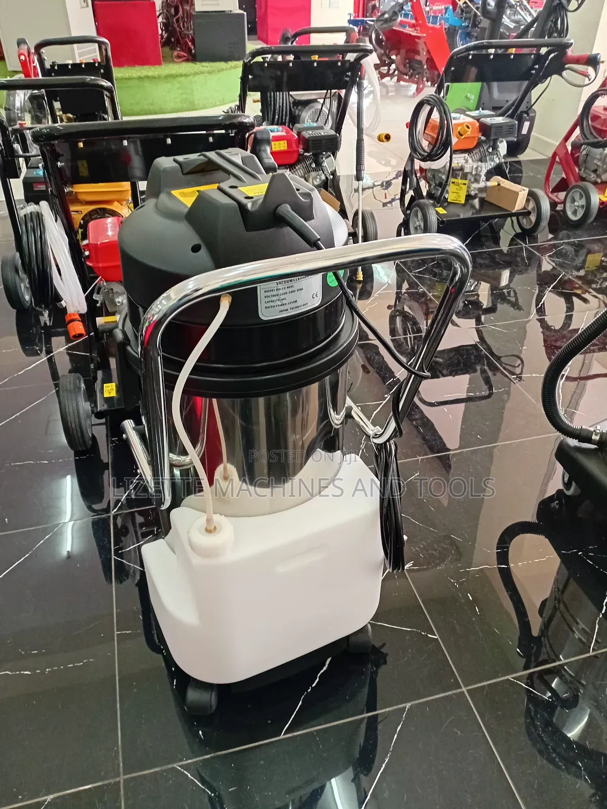 Aico 40l Wet and Dry Carpet Cleaner 1034w