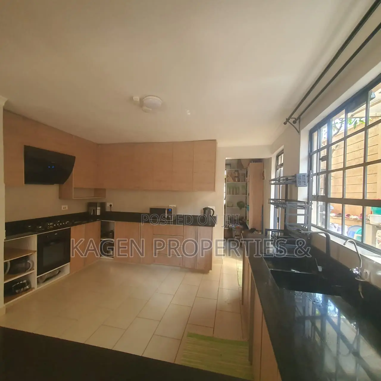 6bdrm Maisonette in Ngong, Kibiku for rent
